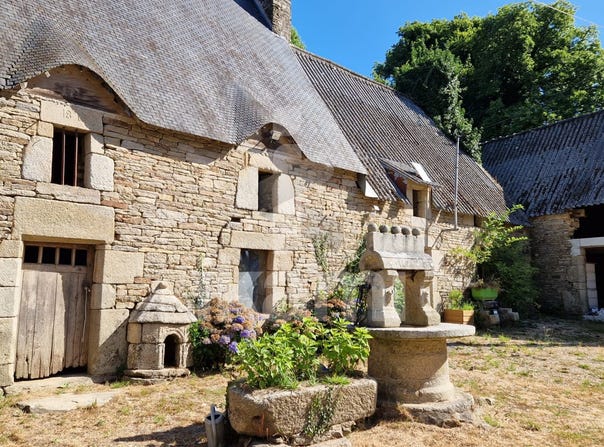 Quistinic, Brittany 56310