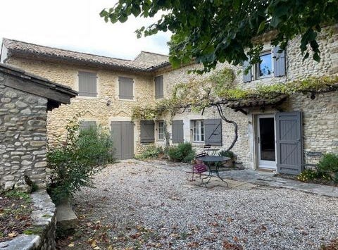 Saint-Gervais-Sur-Roubion, Rhône-Alpes 26160