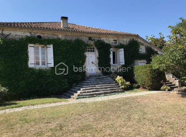 Valence, Occitanie 82400