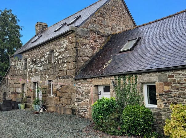 Kergrist-Moëlou, Brittany 22110