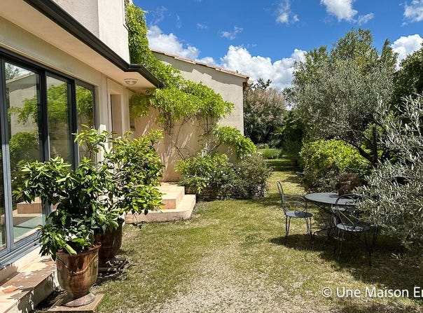 Tavel, Languedoc-Roussillon 30126