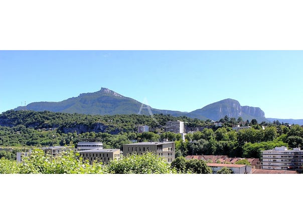 CHAMBERY, Auvergne-Rhône-Alpes 73000