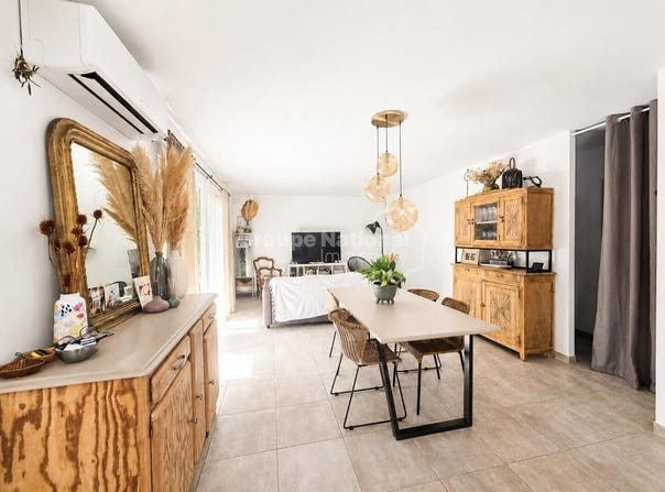 Comps, Languedoc-Roussillon 30300