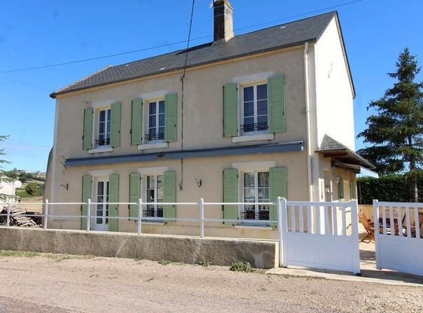Moraches, Burgundy 58420