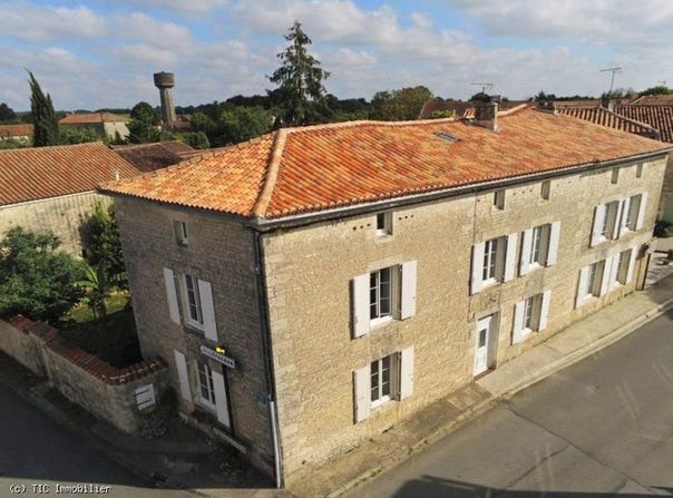 Brettes, Poitou-Charentes 16240