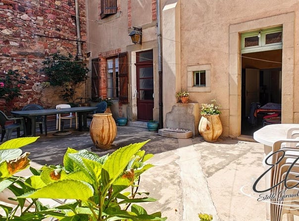 Caunes-Minervois, Languedoc-Roussillon 11160
