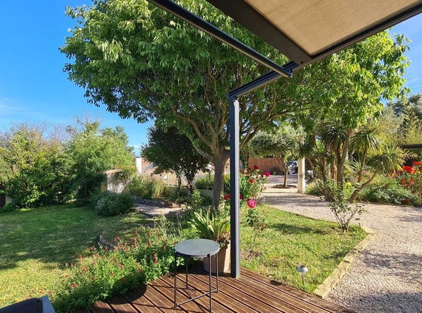 Tourbes, Languedoc-Roussillon 34120