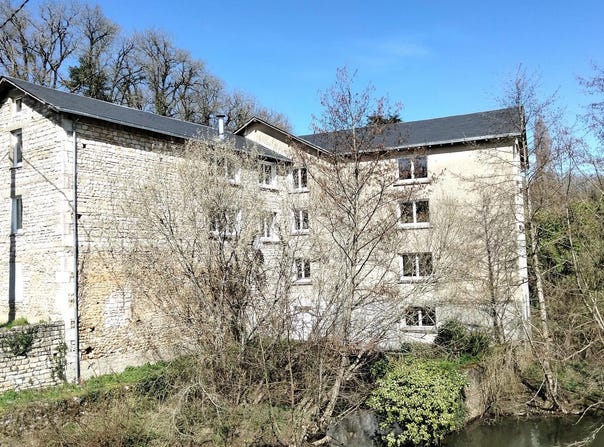 Charroux, Poitou-Charentes 86250
