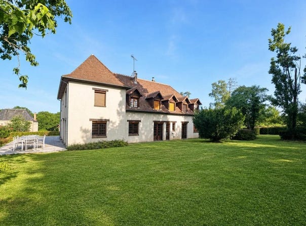 Arrou, Centre 28290