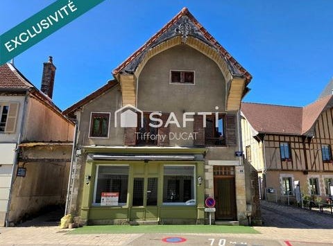Chaource, Champagne-Ardenne 10210