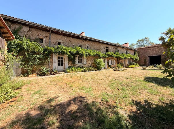 MAZEROLLES, Nouvelle-Aquitaine 16310