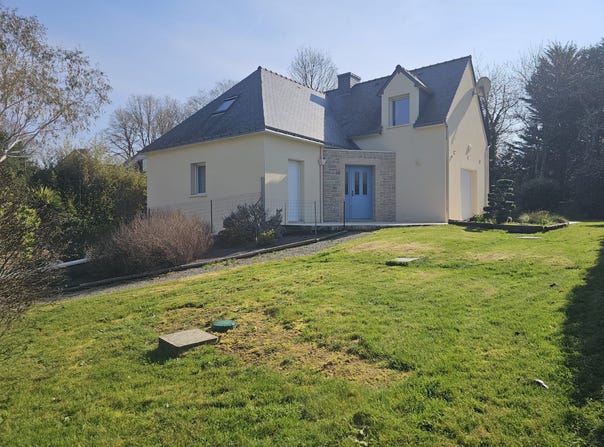 Nivillac, Brittany 56130