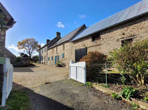 Merléac, Brittany 22460