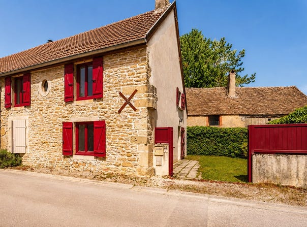 Beaune, Burgundy 21200