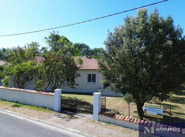 Guimps, Poitou-Charentes 16300