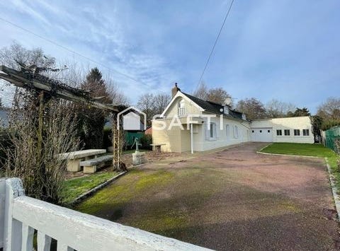 Perriers-Sur-Andelle, Haute-Normandie 27910
