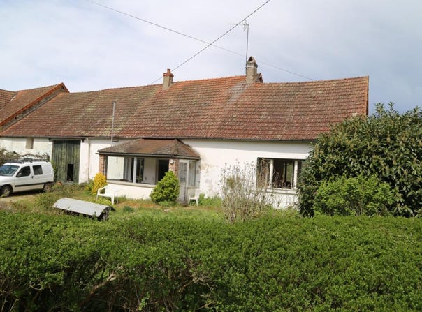Sully, Burgundy 71360