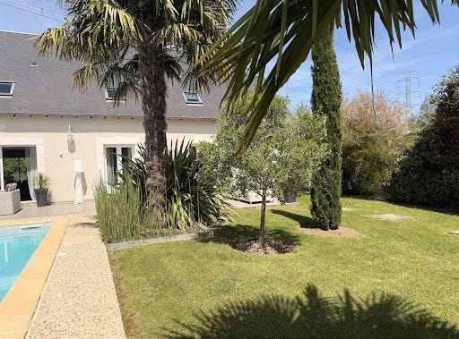 Joue-les-tours, Centre-Val de Loire 37300