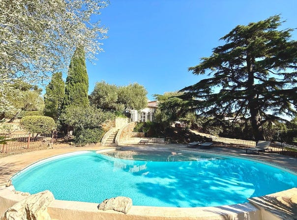Grimaud, Provence-Alpes-Côte d'Azur 83310