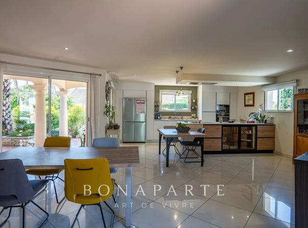 Lescar, Aquitaine 64230