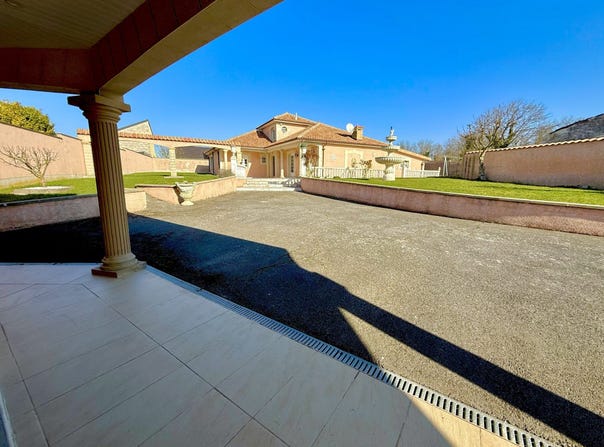 Châlons-en-Champagne, Champagne-Ardennes 51000