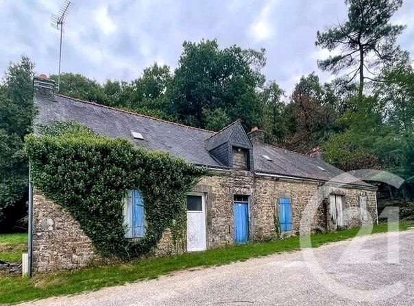 Saint-Avé, Brittany 56890