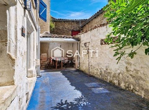 La Mothe-Saint-Heray, Poitou-Charentes 79800