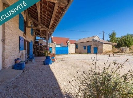 Villecomte, Bourgogne 21120