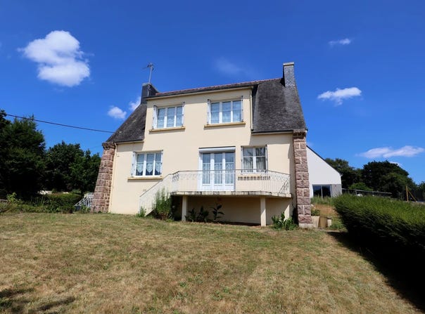 Carhaix-Plouguer, Brittany 29270