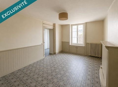 Laval, Pays de la Loire 53000