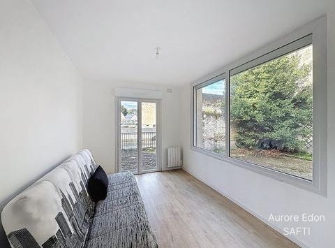 Segre, Pays de la Loire 49500