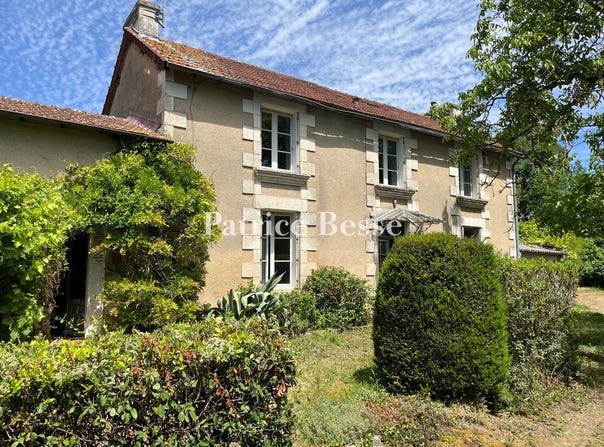 Poitiers, Poitou-Charentes 86000