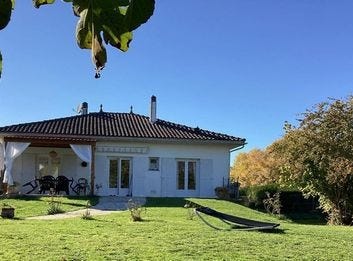 Jonzac, Poitou-Charentes 17500