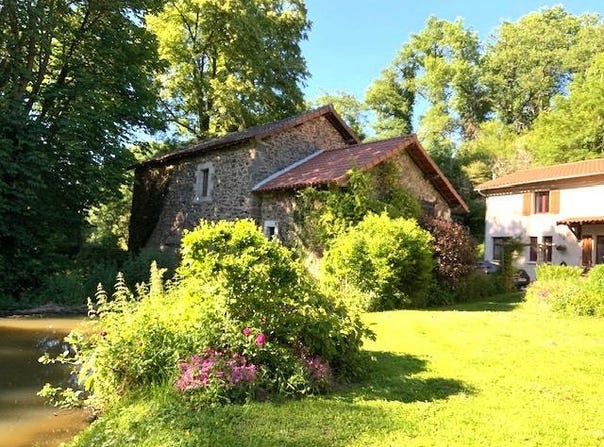 Saint-Maurice-des-Lions, Poitou-Charentes 16500