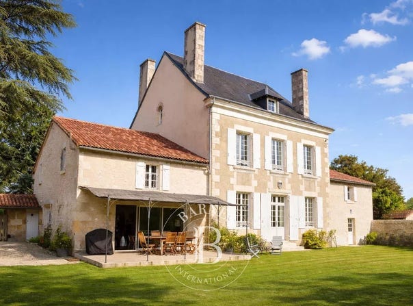 Poitiers, Poitou-Charentes 86000