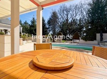Chambray-Les-Tours, Centre 37170