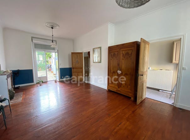 Thouars, Poitou-Charentes 79100