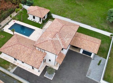 Langon, Aquitaine 33210