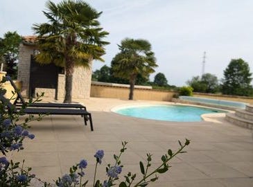 Saint-Denis-Les-Bourg, Rhône-Alpes 01000