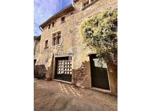Salles-sous-Bois, Auvergne-Rhône-Alpes 26770