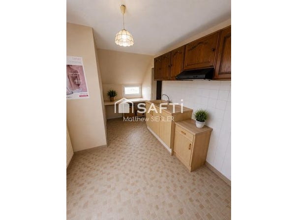 Cinq-Mars-La-Pile, Centre 37130
