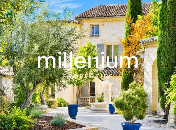 Uzès, Occitanie 30700