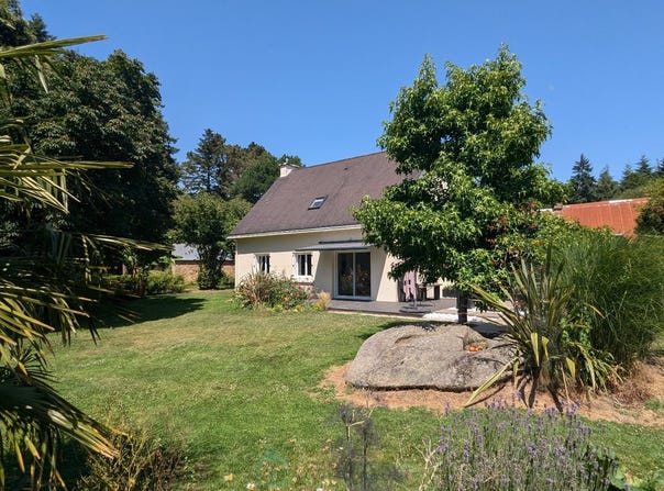 Camors, Brittany 56330