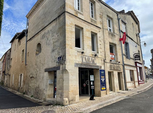 Bourg, Aquitaine 33710