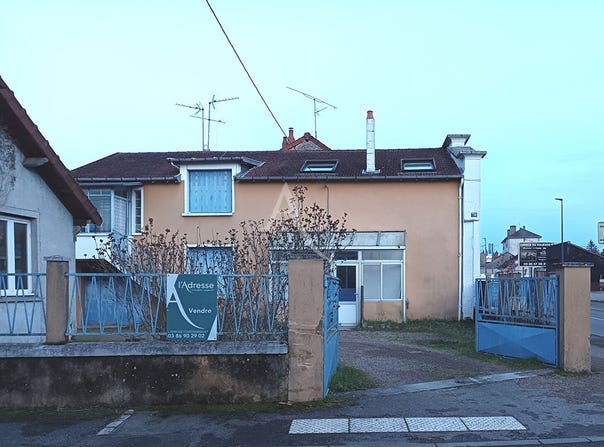 NEVERS, Bourgogne-Franche-Comté 58000
