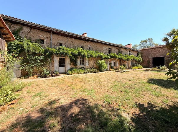 Mazerolles, Poitou-Charentes 16310