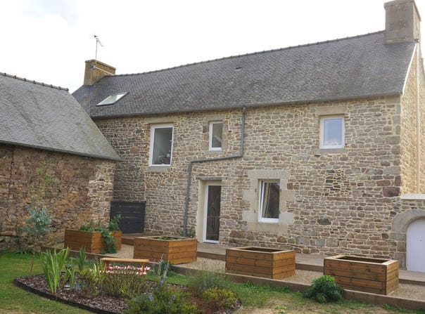 Yvias, Brittany 22930