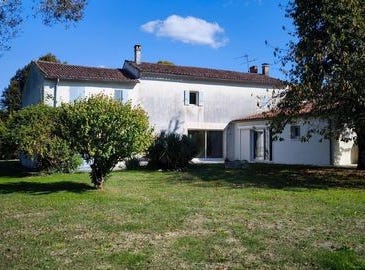 Saint-Julien-De-l'Escap, Poitou-Charentes 17400