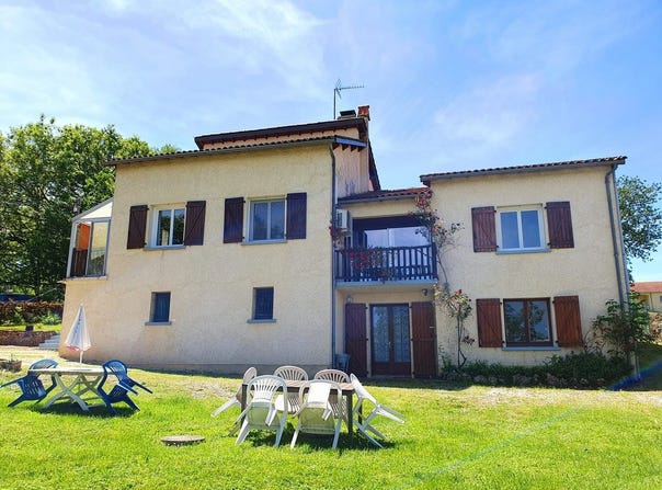 Villeneuve, Midi-Pyrénées 12260