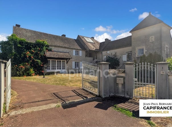 Fontaines, Burgundy 71150